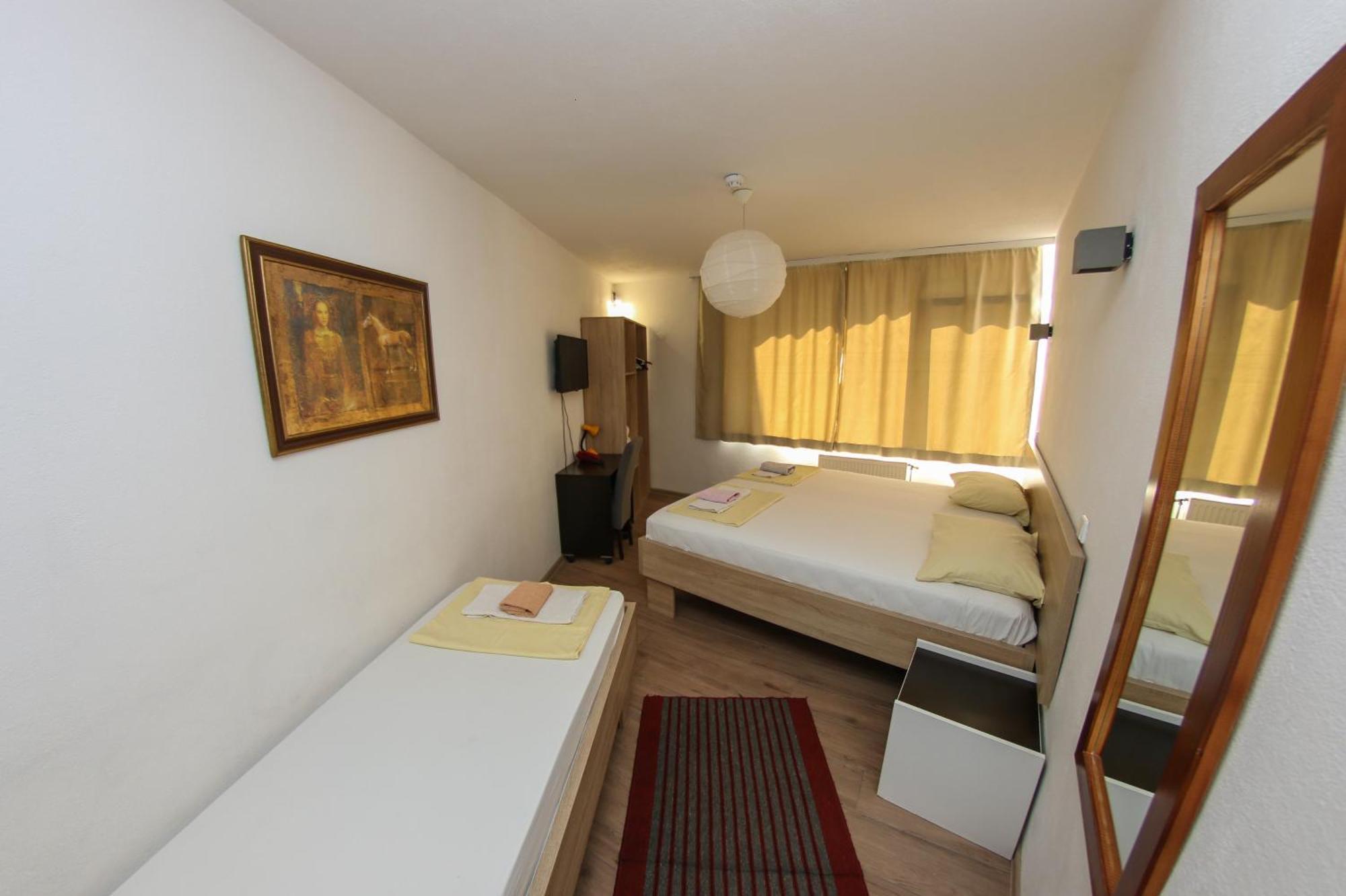 Hotell Hayat 3*
