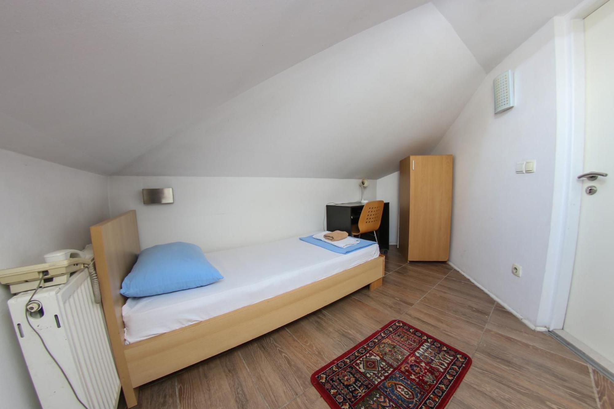 Hotell Hayat 3*